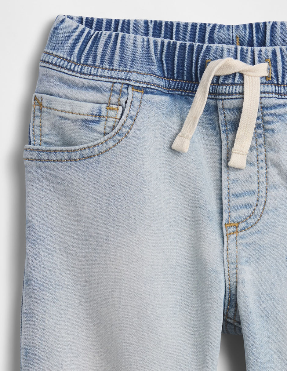 Jeans slim lavado claro para niño