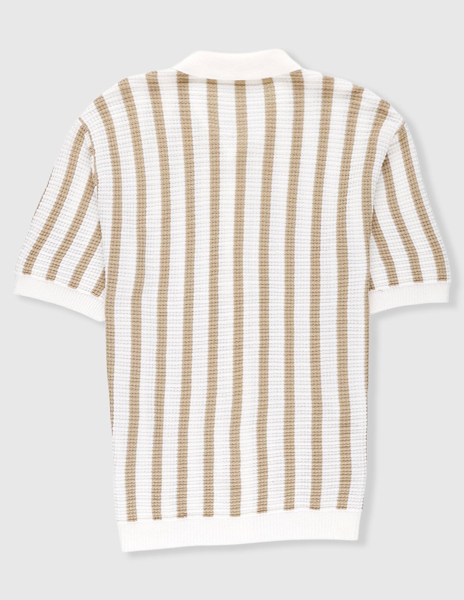 Playera tipo polo para niño